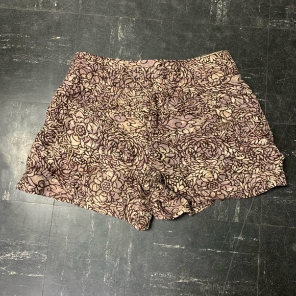Urban Outfitters Brown Print Dress Shorts - Picture 5 of 5